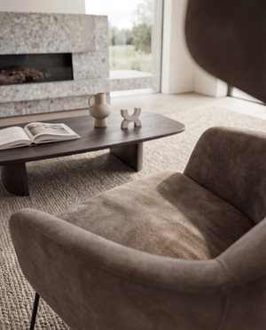 Megan-S7_00100__G9241