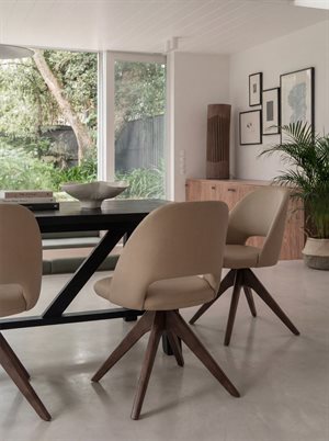 fae35472-d495-4ff5-9268-ef57594c4421_G6446